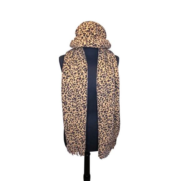Merona Leopard Print Scarf Hat Set Fleece One Size Animal Print Winter - Picture 1 of 2